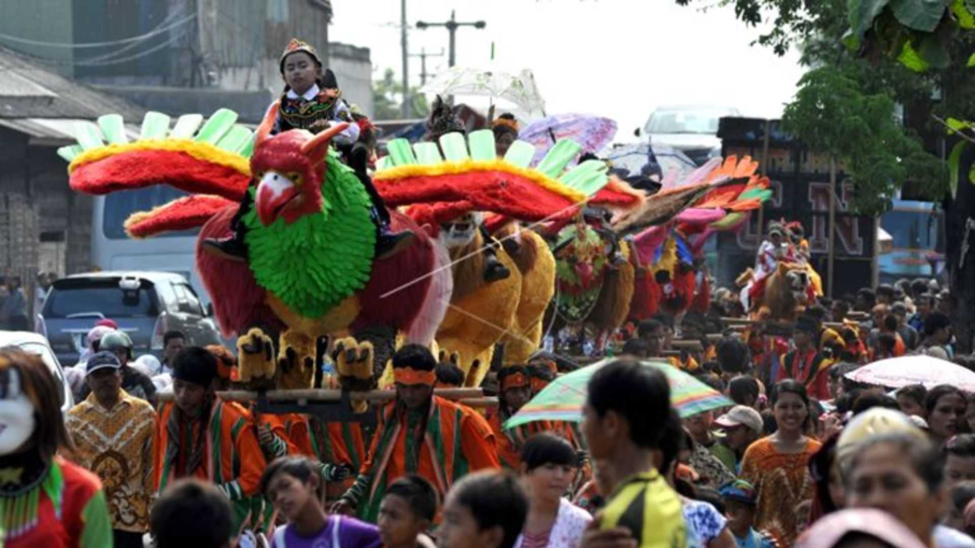 Mengenal Bengkong dalam Tradisi Sunat Sunda dan Bedanya dengan Sunat Medis